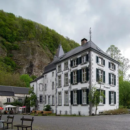 بيت للعطل Spacious In A 16th-century Castle *