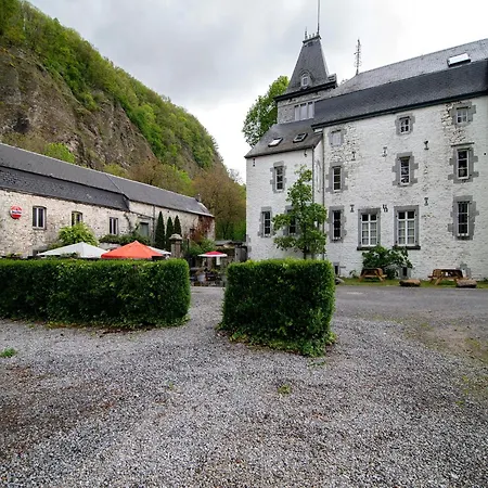 Spacious Apartment In A 16Th-Century Castle * Aywaille