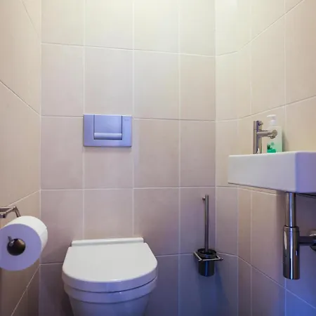 Castle Near River Ambleve * Эвей