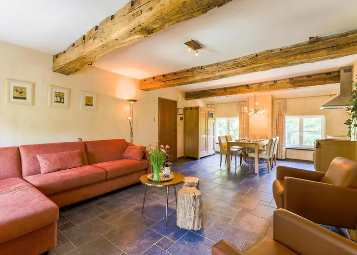 度假居 Spacious Apartment In A 16Th-Century Castle